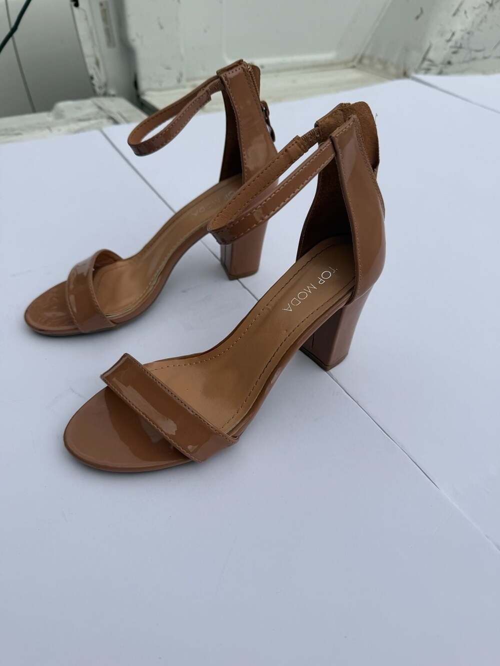 Top Moda Hannah-1 Size 7 Nude Patent Block Heel Sandals